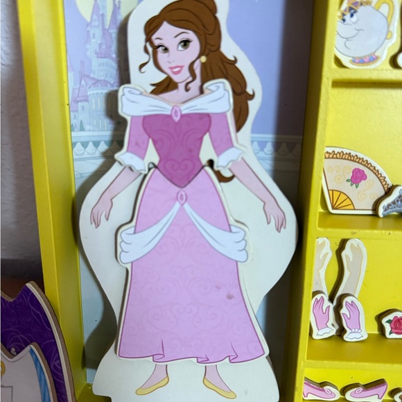 Disney Melissa and Doug Magnetic Belle set. Complete set, 34 pieces. - Picture 4 of 7